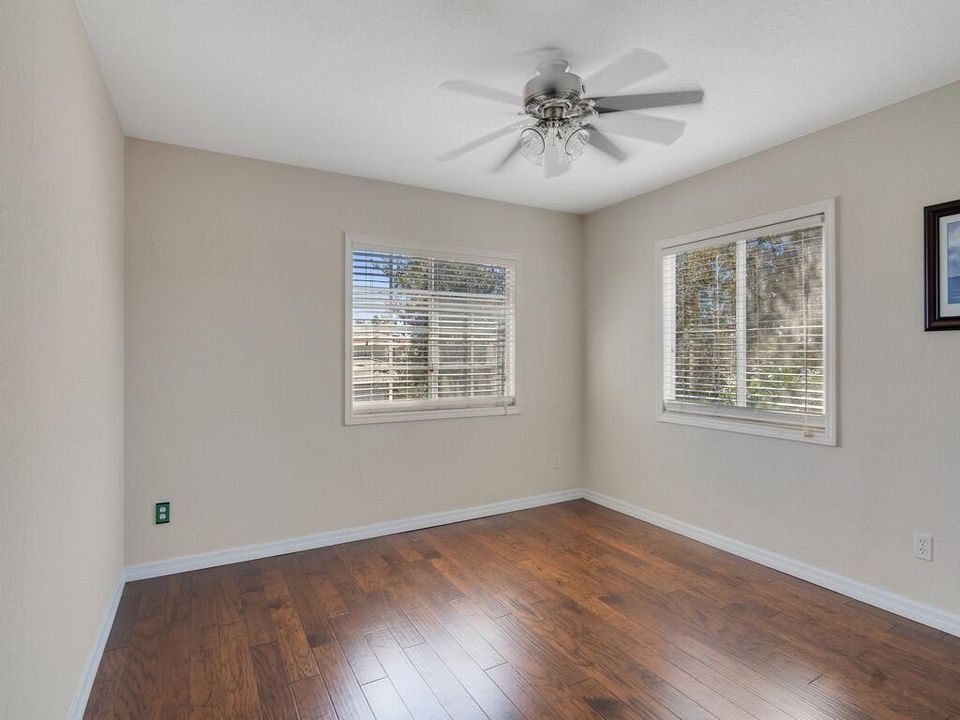 For Sale: $419,000 (4 beds, 2 baths, 2600 Square Feet)