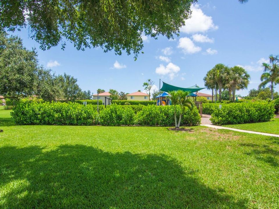 For Sale: $419,000 (4 beds, 2 baths, 2600 Square Feet)