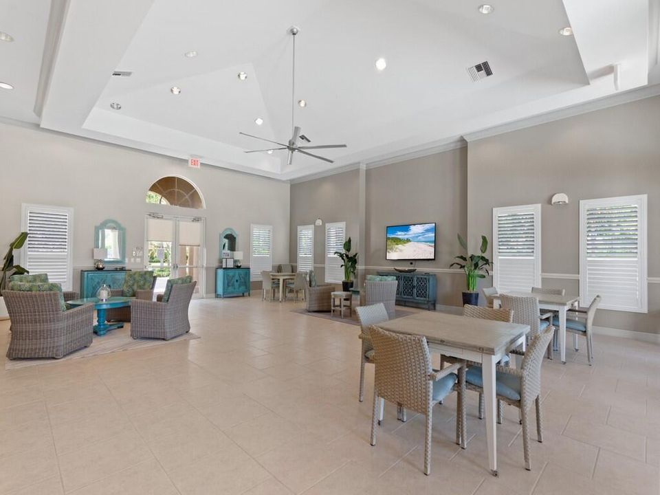 For Sale: $419,000 (4 beds, 2 baths, 2600 Square Feet)