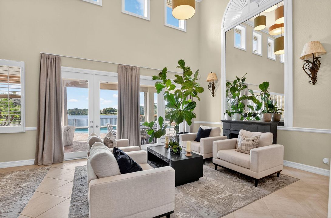 For Rent: $12,800 (7 beds, 6 baths, 4628 Square Feet)