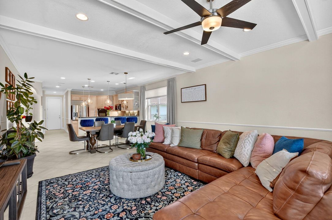 For Rent: $12,800 (7 beds, 6 baths, 4628 Square Feet)