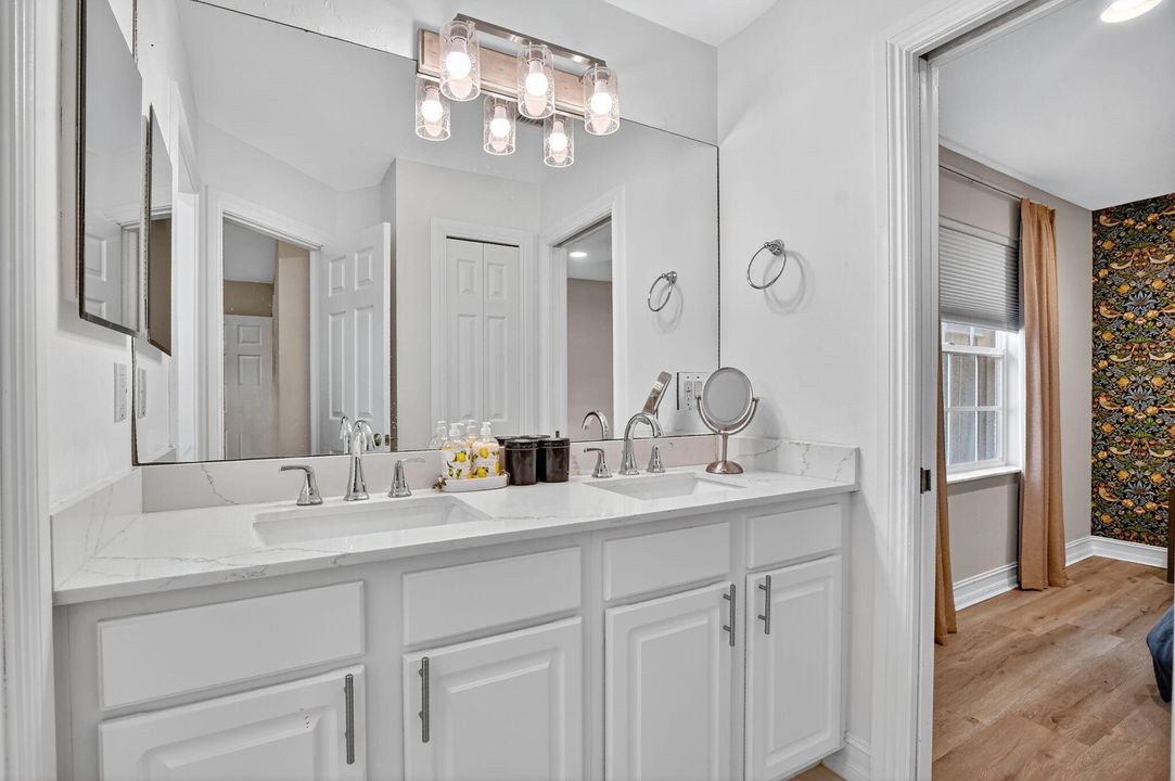 For Rent: $12,800 (7 beds, 6 baths, 4628 Square Feet)