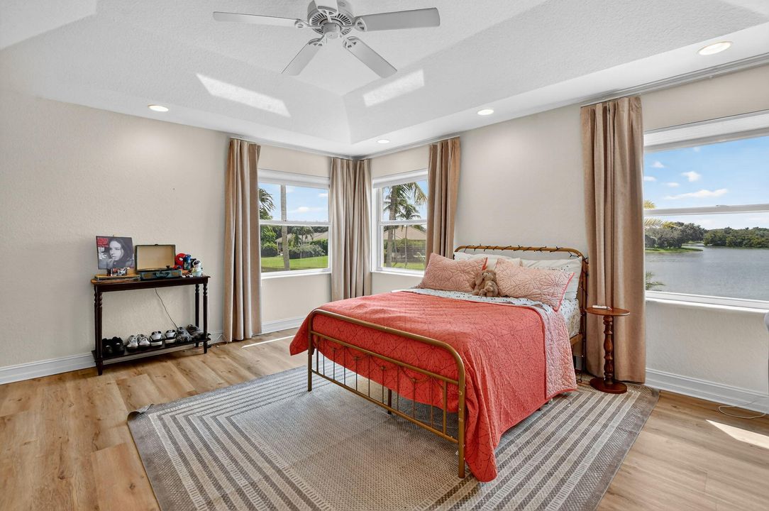 For Rent: $12,800 (7 beds, 6 baths, 4628 Square Feet)