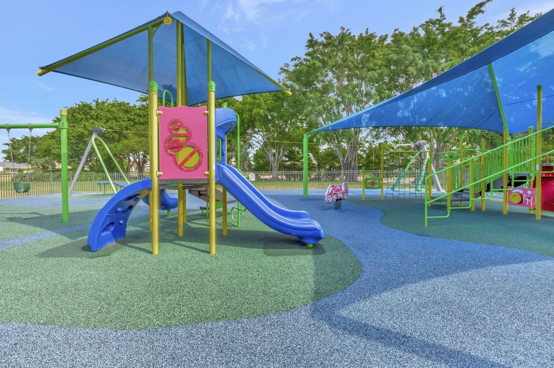 For Rent: $12,800 (7 beds, 6 baths, 4628 Square Feet)