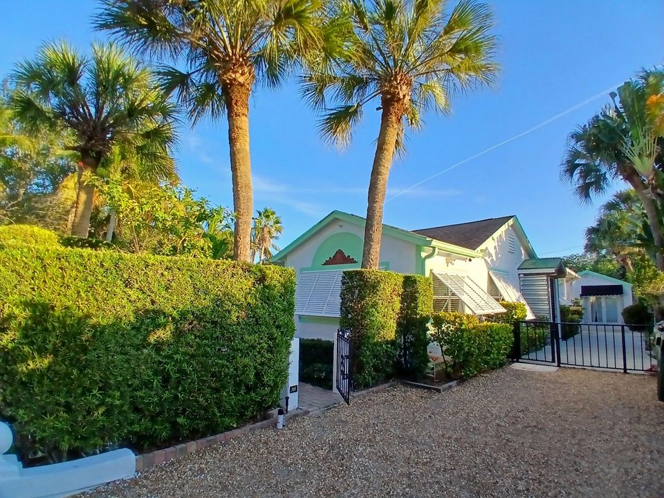 En Venta: $1,350,000 (4 camas, 3 baños, 2286 Pies cuadrados)