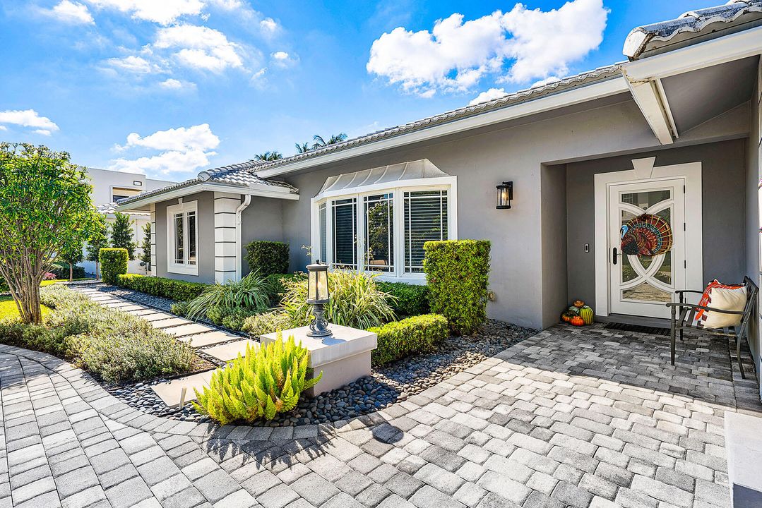 For Sale: $4,700,000 (4 beds, 3 baths, 2736 Square Feet)