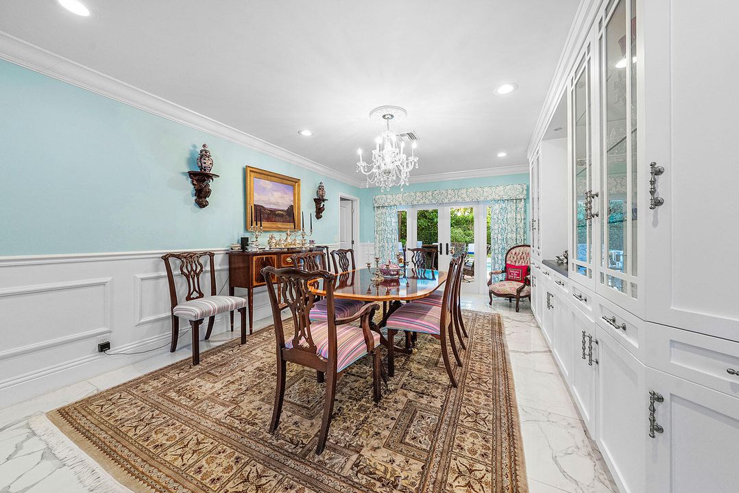 For Sale: $4,700,000 (4 beds, 3 baths, 2736 Square Feet)