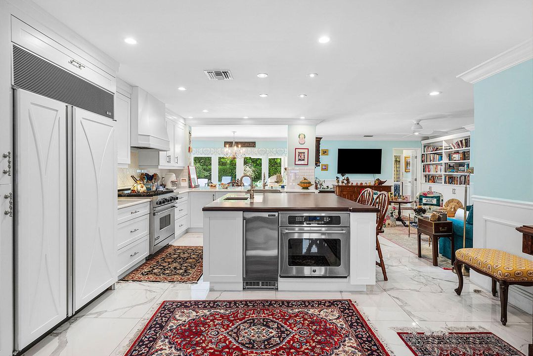 For Sale: $4,700,000 (4 beds, 3 baths, 2736 Square Feet)