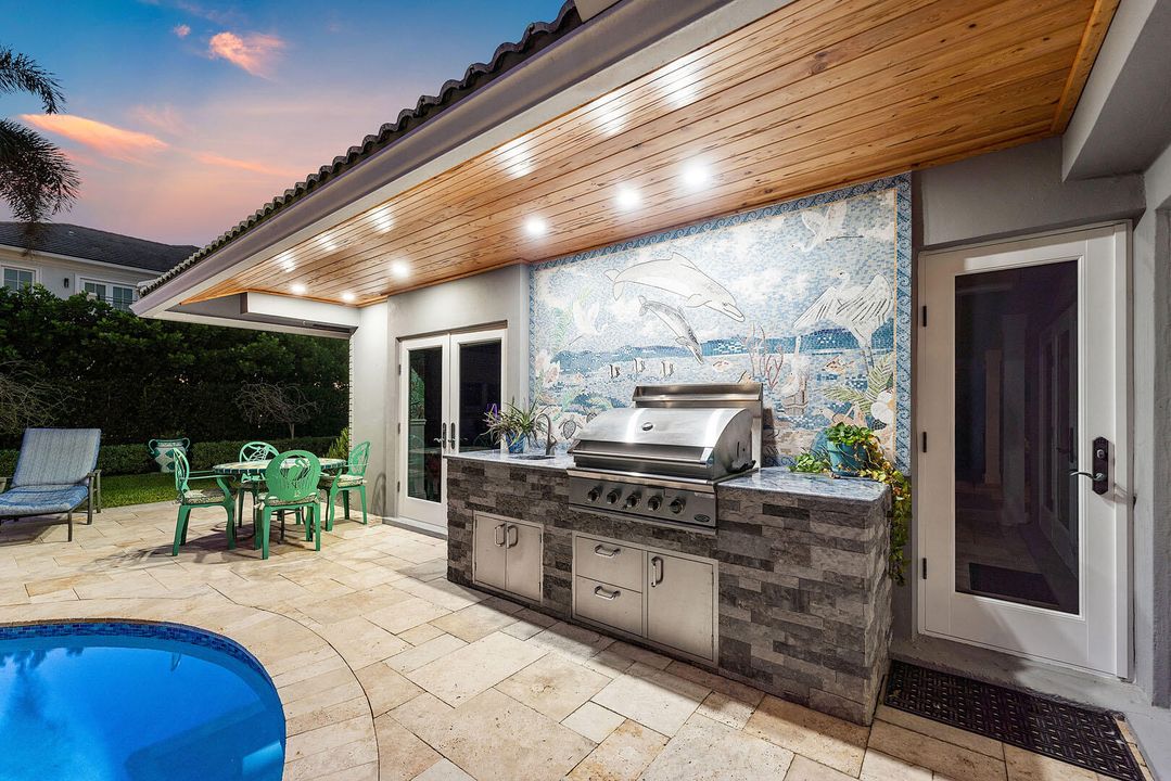 For Sale: $4,700,000 (4 beds, 3 baths, 2736 Square Feet)