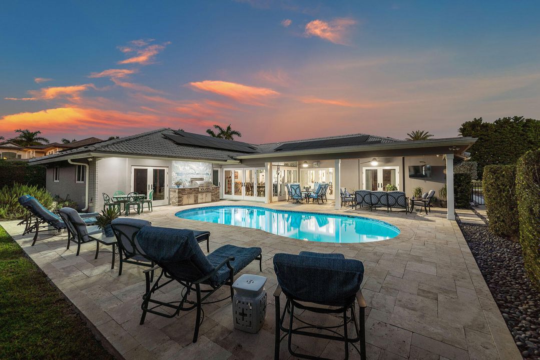 For Sale: $4,700,000 (4 beds, 3 baths, 2736 Square Feet)