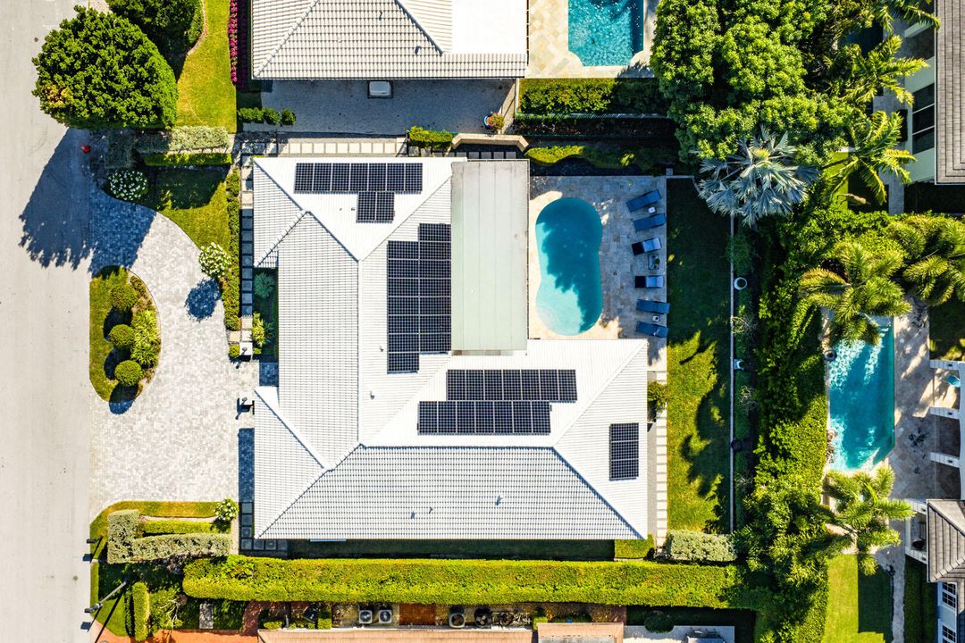 For Sale: $4,700,000 (4 beds, 3 baths, 2736 Square Feet)