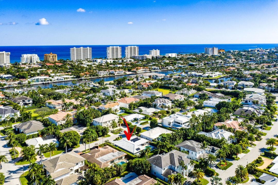 For Sale: $4,700,000 (4 beds, 3 baths, 2736 Square Feet)