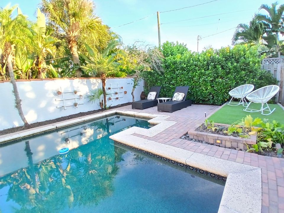 En Venta: $1,350,000 (4 camas, 3 baños, 2286 Pies cuadrados)