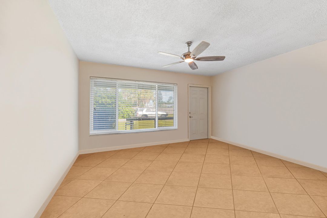 待售: $380,000 (2 贝兹, 1 浴室, 792 平方英尺)