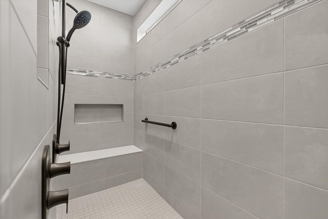 For Sale: $1,095,000 (3 beds, 2 baths, 2087 Square Feet)