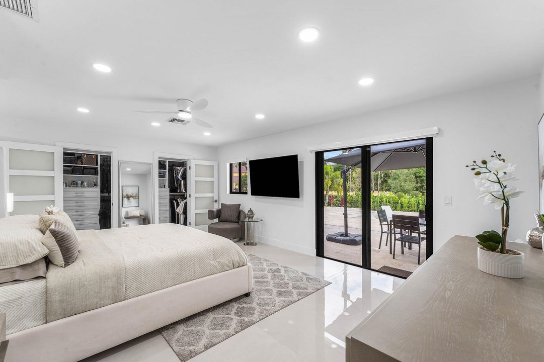 En Venta: $2,350,000 (4 camas, 3 baños, 2774 Pies cuadrados)