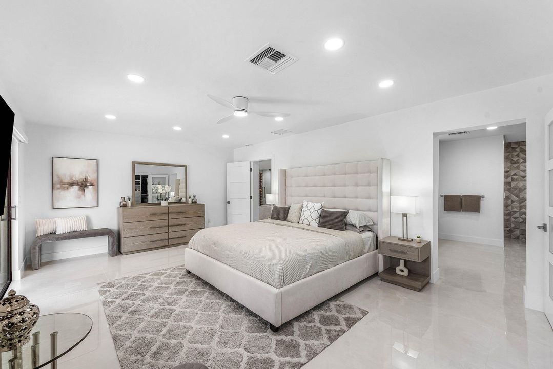 En Venta: $2,350,000 (4 camas, 3 baños, 2774 Pies cuadrados)