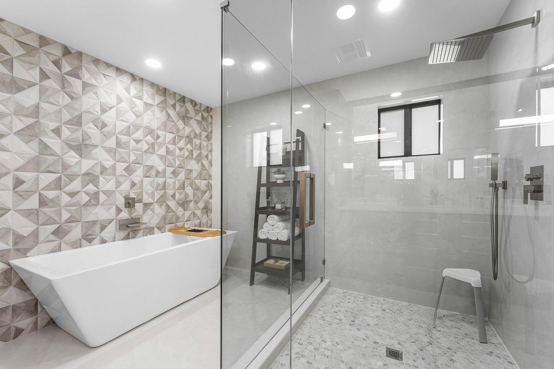 En Venta: $2,350,000 (4 camas, 3 baños, 2774 Pies cuadrados)