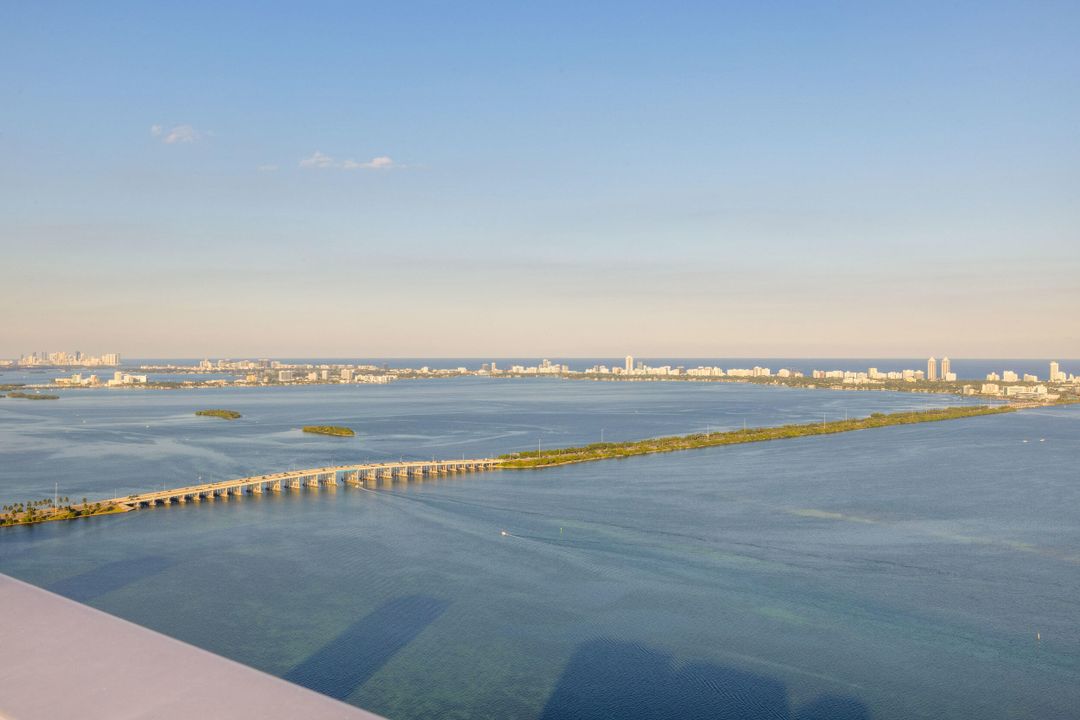 待售: $8,998,000 (6 贝兹, 6 浴室, 5010 平方英尺)