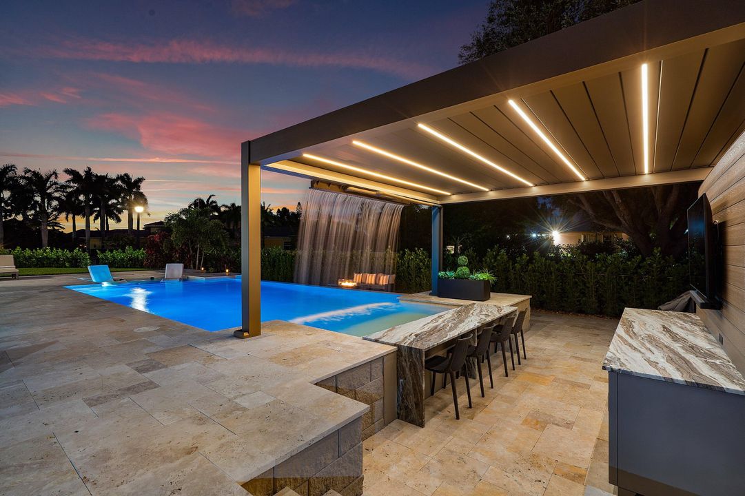 En Venta: $2,350,000 (4 camas, 3 baños, 2774 Pies cuadrados)