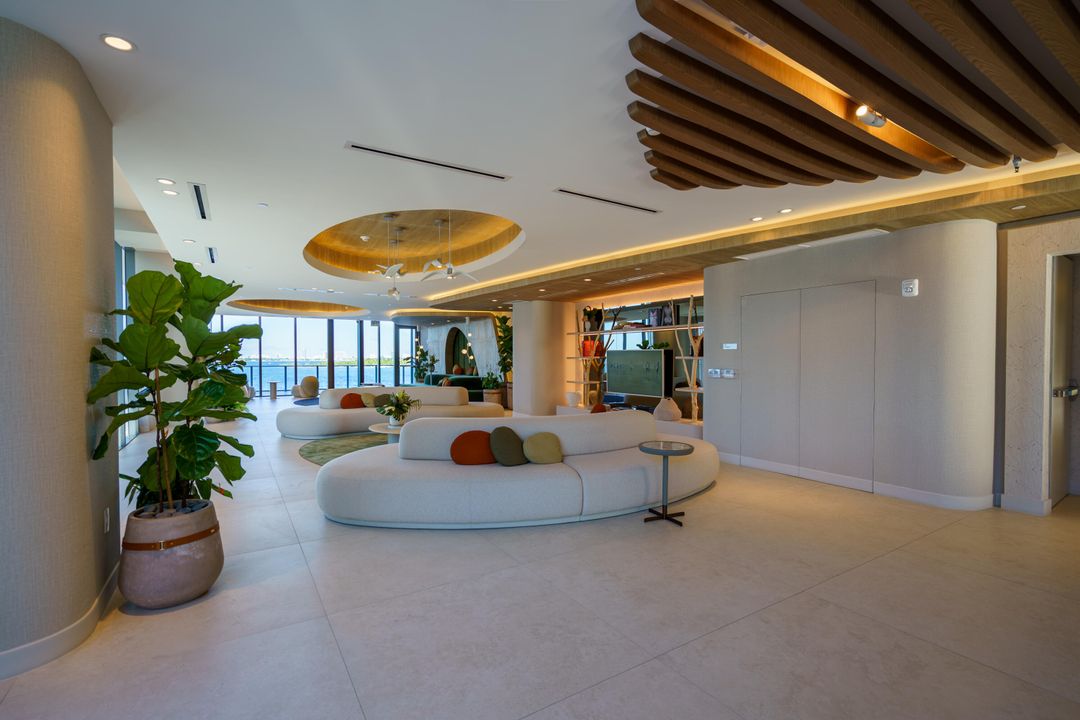 待售: $8,998,000 (6 贝兹, 6 浴室, 5010 平方英尺)