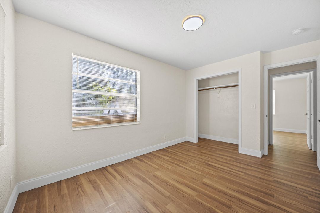 Active With Contract: $385,000 (4 beds, 1 baths, 1082 Square Feet)