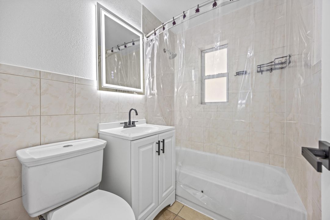 Active With Contract: $385,000 (4 beds, 1 baths, 1082 Square Feet)