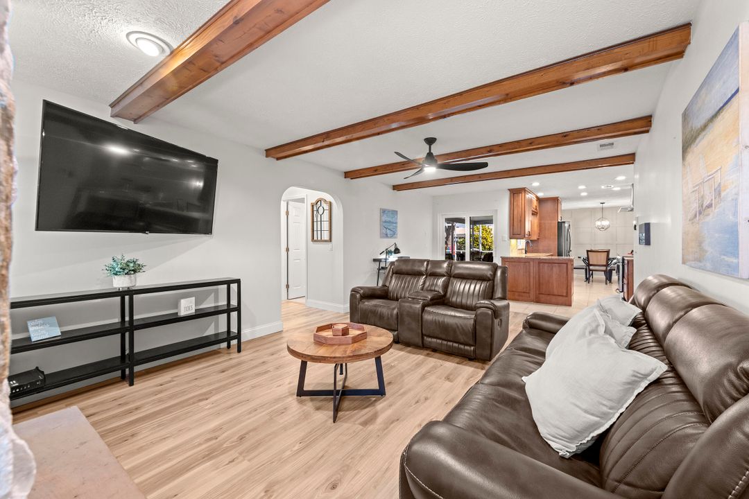 En Renta: $11,000 (3 camas, 2 baños, 2032 Pies cuadrados)