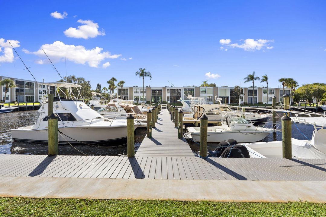 En Venta: $299,000 (2 camas, 2 baños, 1001 Pies cuadrados)