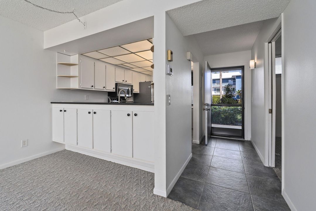 En Venta: $299,000 (2 camas, 2 baños, 1001 Pies cuadrados)