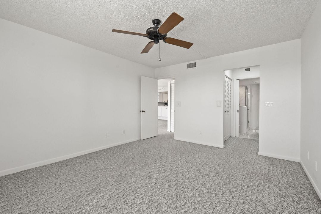 En Venta: $299,000 (2 camas, 2 baños, 1001 Pies cuadrados)