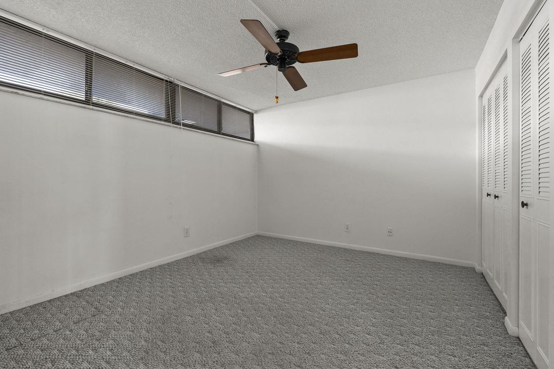 En Venta: $299,000 (2 camas, 2 baños, 1001 Pies cuadrados)