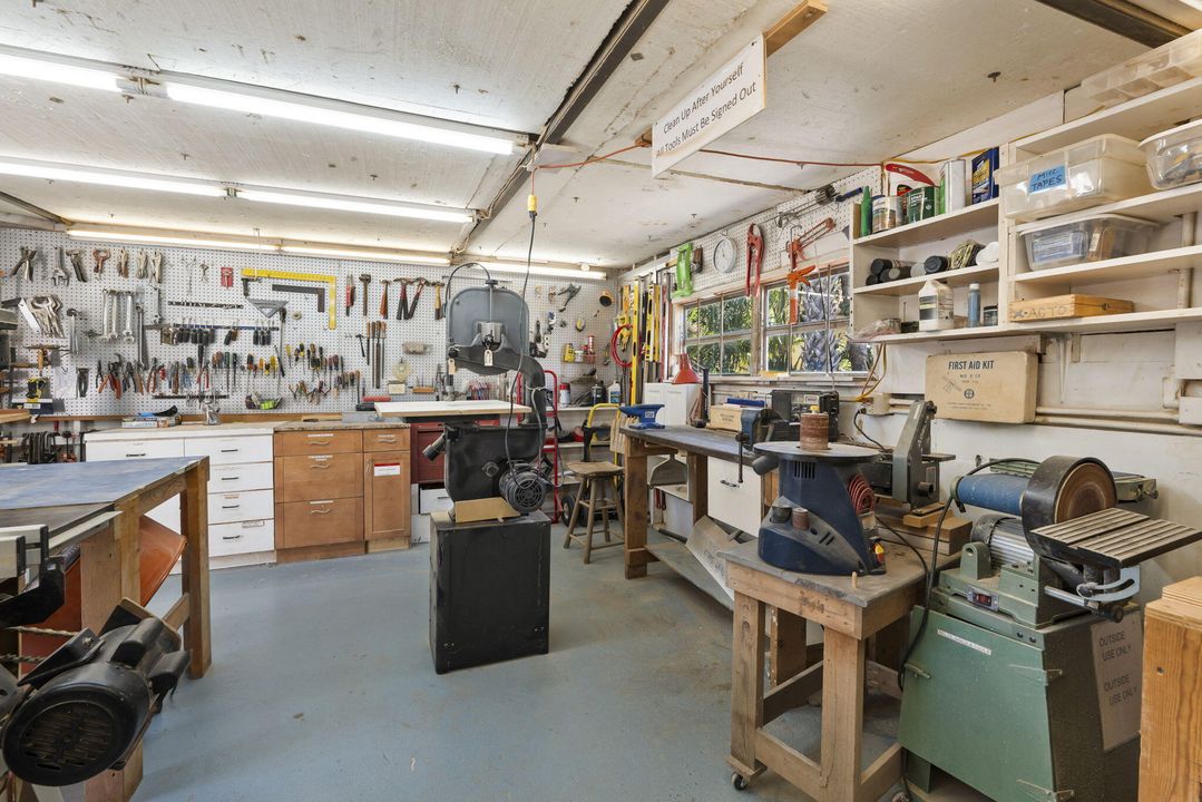 En Venta: $299,000 (2 camas, 2 baños, 1001 Pies cuadrados)