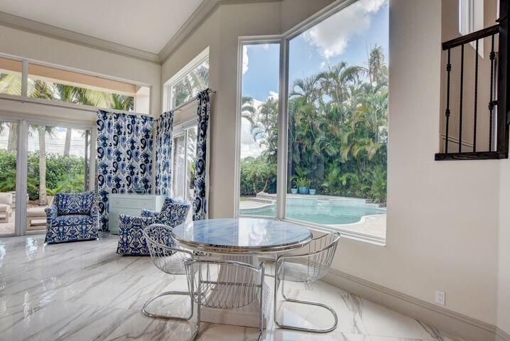 出租: $16,500 (6 贝兹, 5 浴室, 4329 平方英尺)