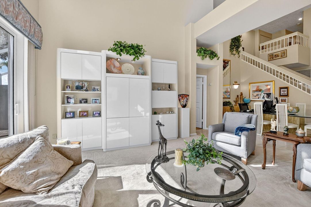 For Sale: $835,500 (3 beds, 2 baths, 2209 Square Feet)