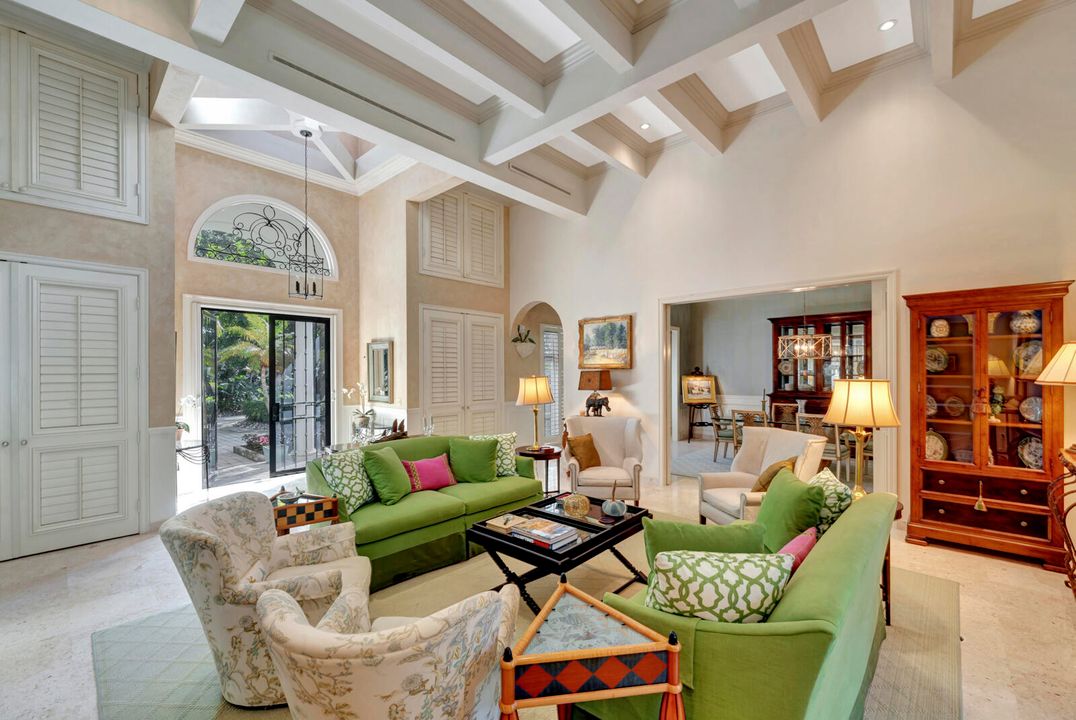 For Sale: $2,200,000 (4 beds, 4 baths, 3868 Square Feet)