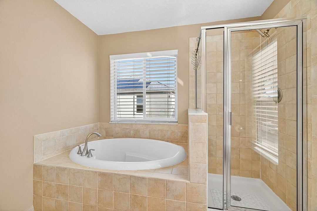 For Sale: $419,000 (3 beds, 2 baths, 2336 Square Feet)