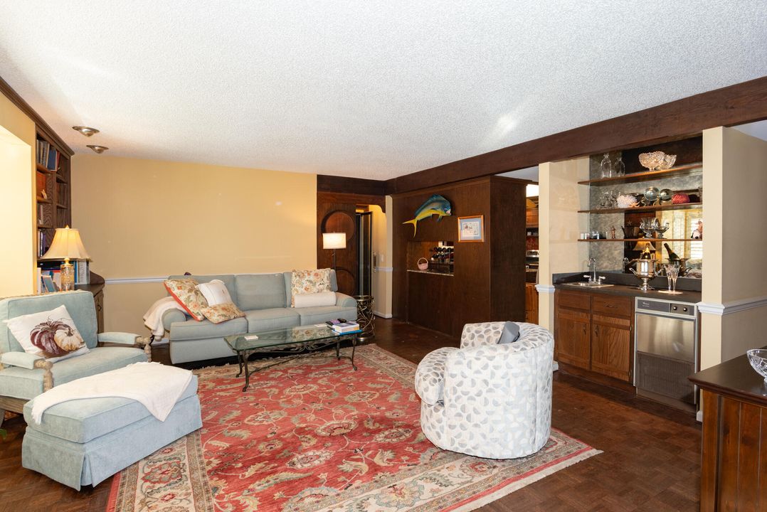 For Sale: $1,197,333 (4 beds, 5 baths, 4898 Square Feet)