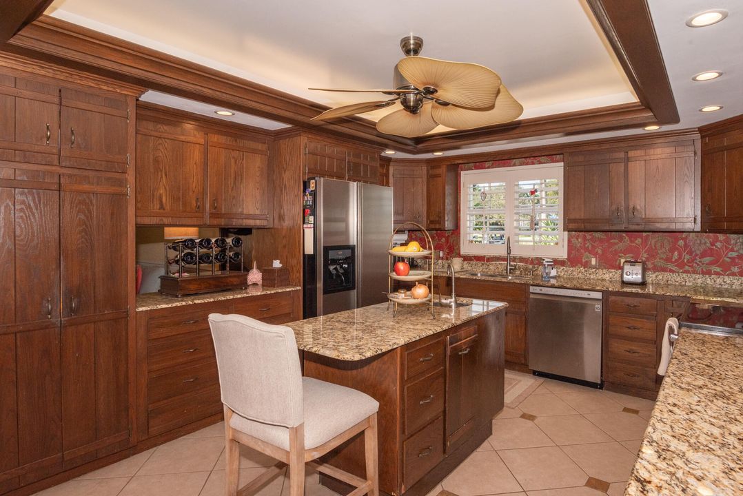 For Sale: $1,197,333 (4 beds, 5 baths, 4898 Square Feet)