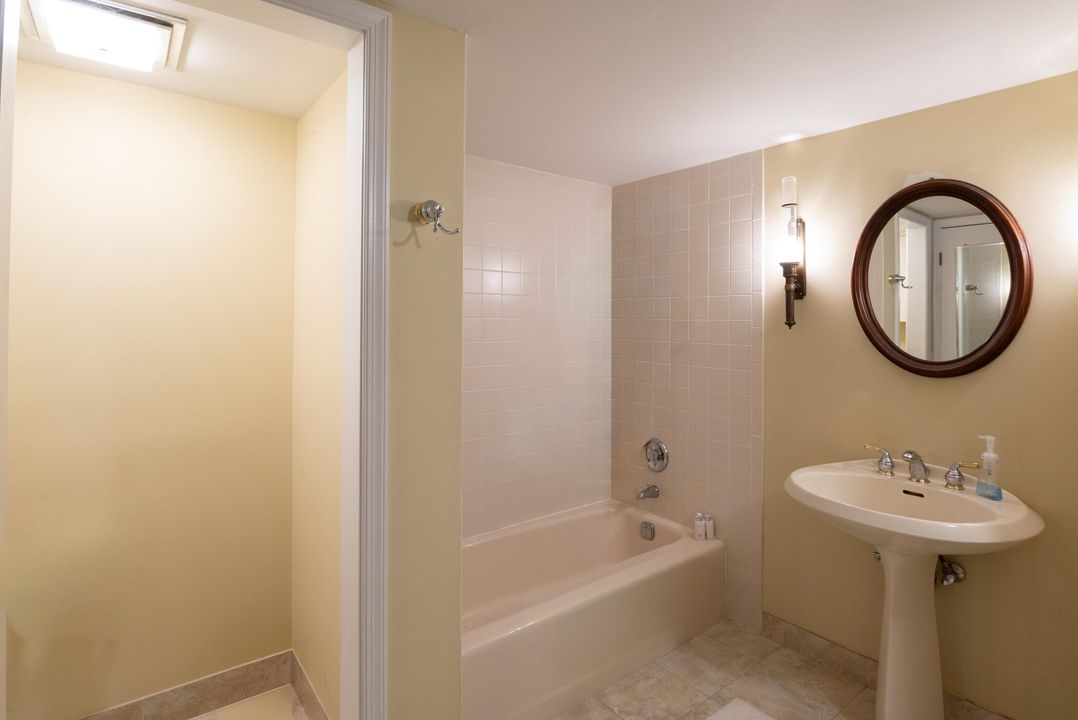 For Sale: $1,197,333 (4 beds, 5 baths, 4898 Square Feet)