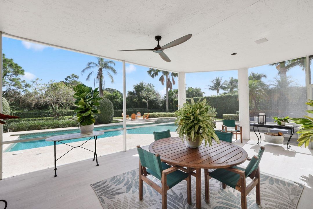 Active With Contract: $2,949,000 (5 beds, 5 baths, 5737 Square Feet)