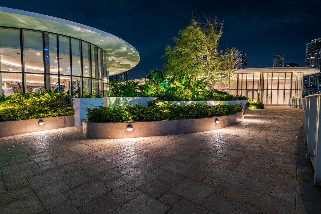 待售: $8,998,000 (6 贝兹, 6 浴室, 5010 平方英尺)