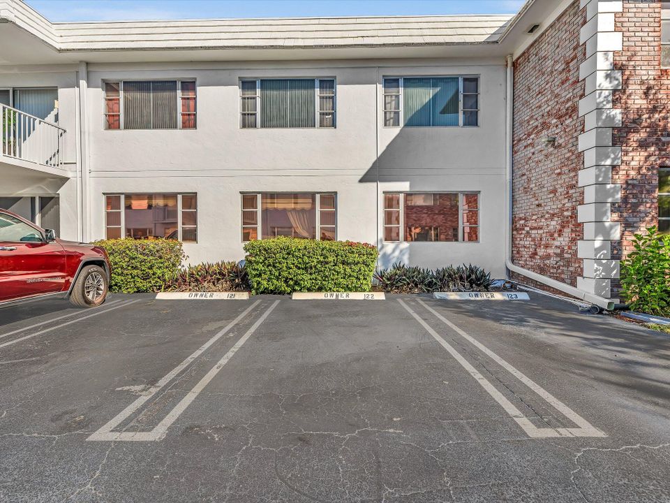 待售: $149,900 (2 贝兹, 2 浴室, 930 平方英尺)