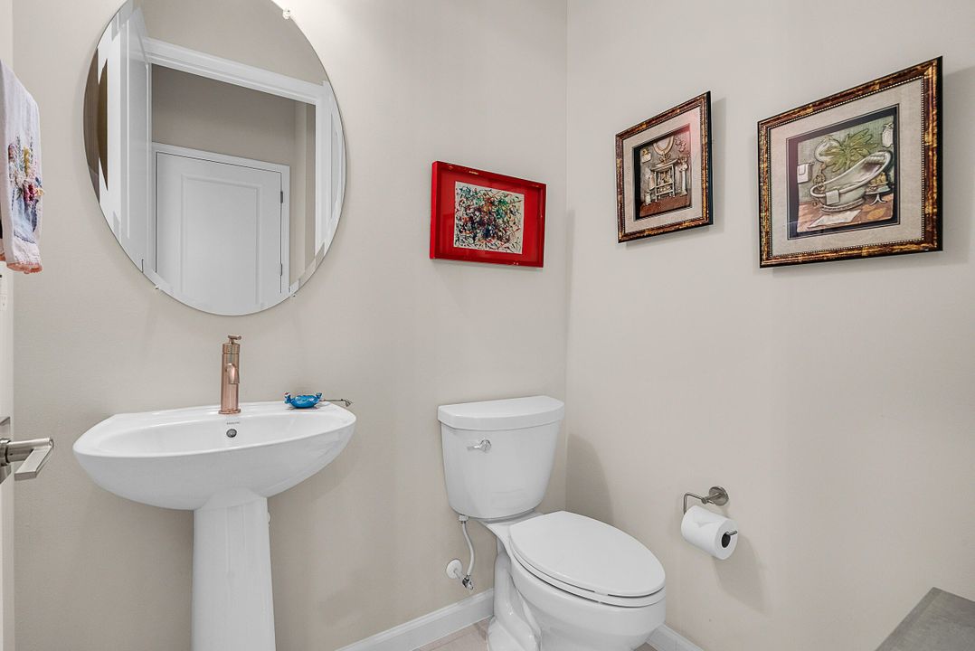 For Sale: $575,000 (3 beds, 2 baths, 2098 Square Feet)