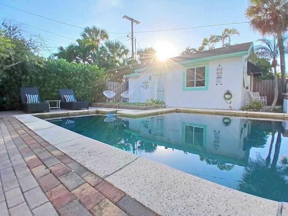 En Venta: $1,350,000 (4 camas, 3 baños, 2286 Pies cuadrados)