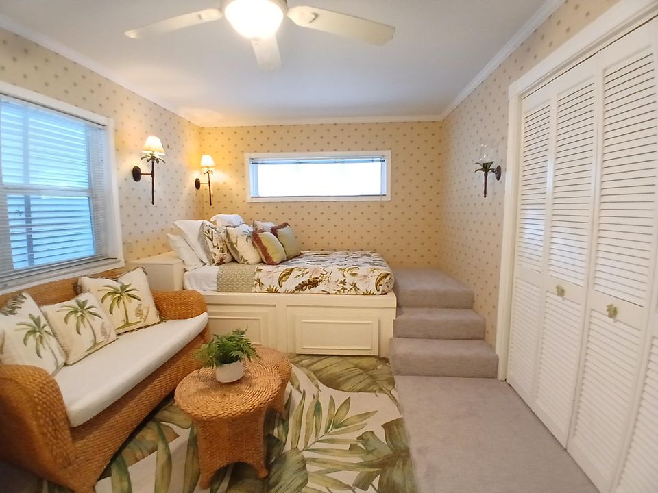 En Venta: $1,350,000 (4 camas, 3 baños, 2286 Pies cuadrados)