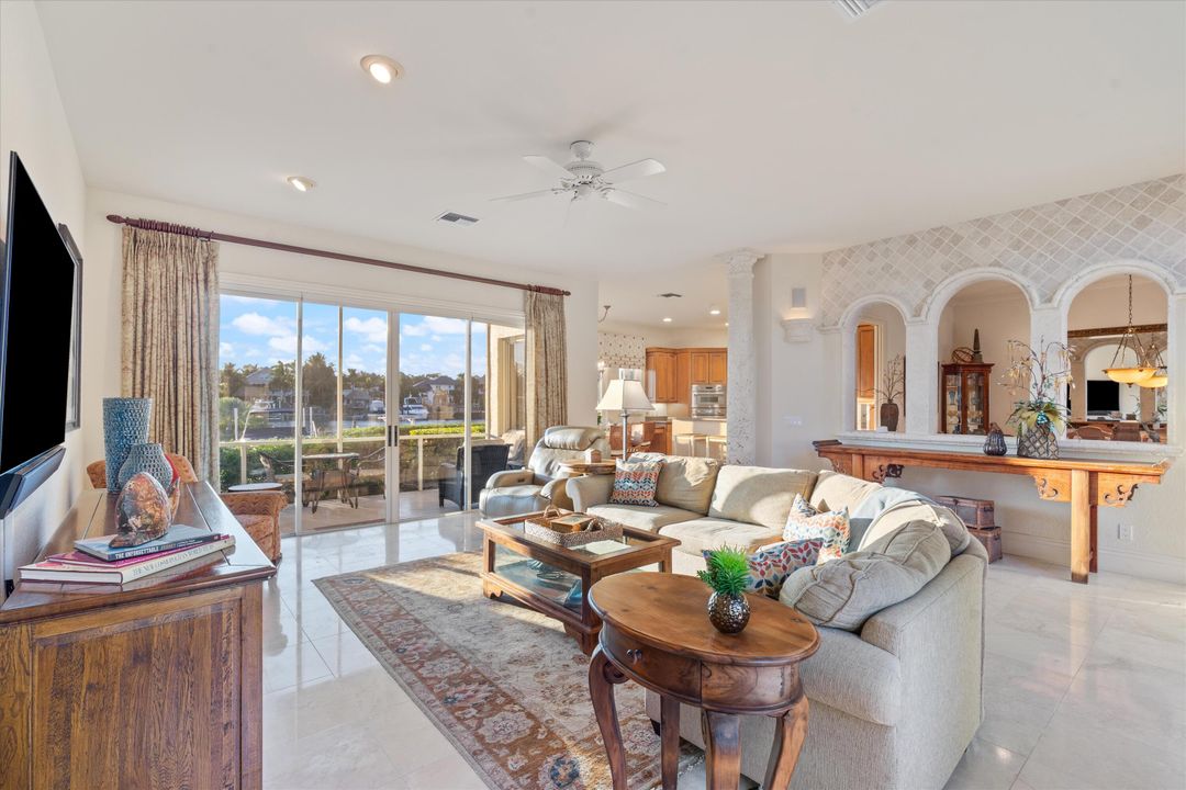 En Venta: $3,450,000 (3 camas, 3 baños, 3708 Pies cuadrados)