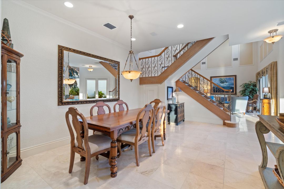 En Venta: $3,450,000 (3 camas, 3 baños, 3708 Pies cuadrados)