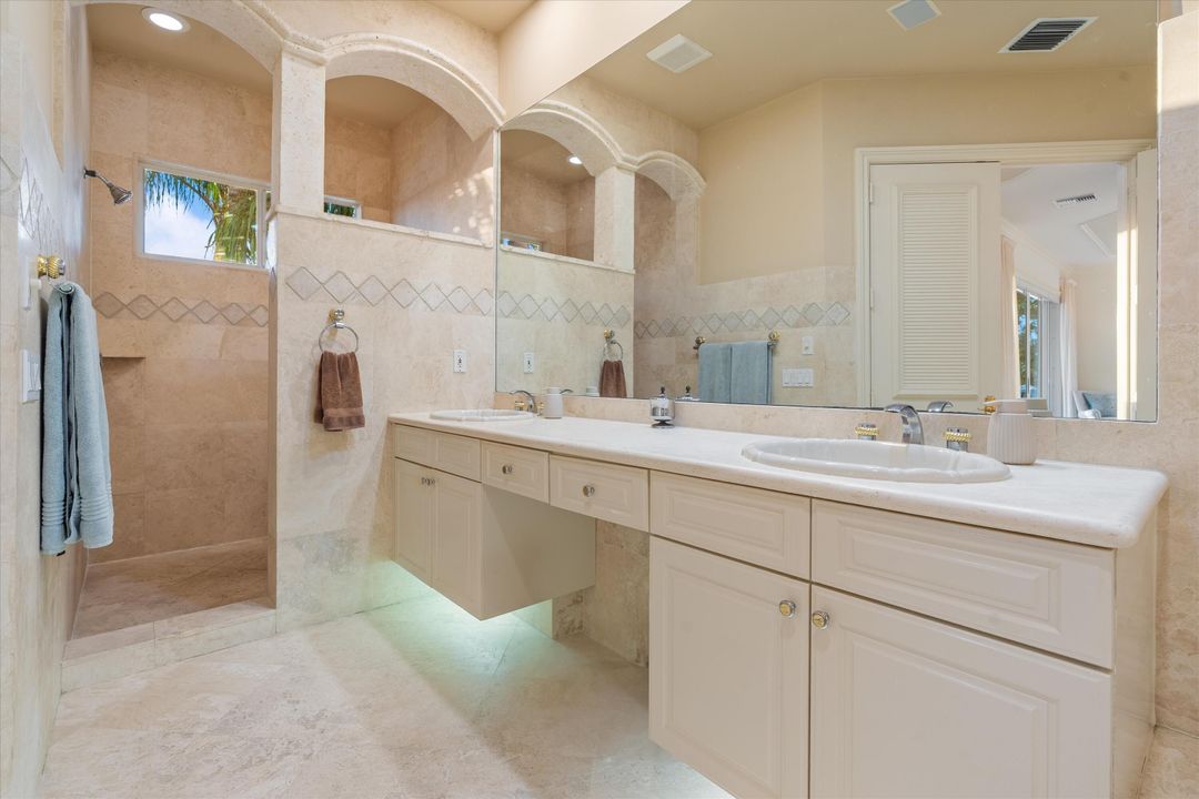 En Venta: $3,450,000 (3 camas, 3 baños, 3708 Pies cuadrados)