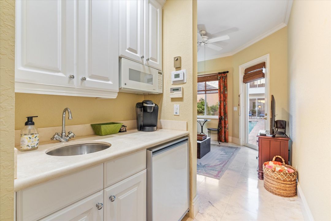 En Venta: $3,450,000 (3 camas, 3 baños, 3708 Pies cuadrados)